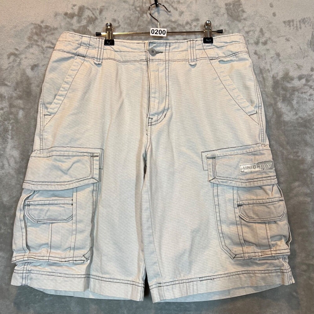 Unionbay Shorts Mens 31‎ Cargo White/Gray Strips Skate Baggy Pockets Hip Hop Y2K